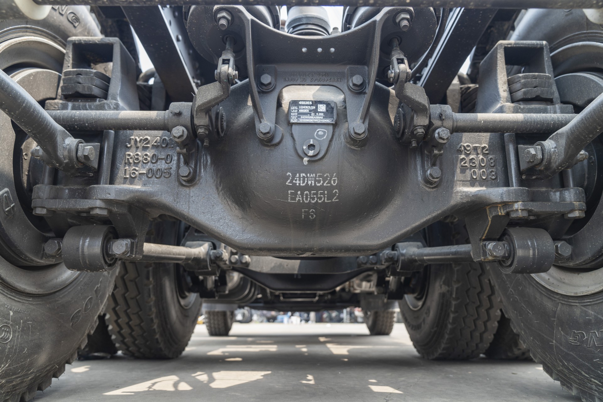 XE ĐẦU KÉO CHENGLONG H7 LUXK 445HP CẦU DẦU