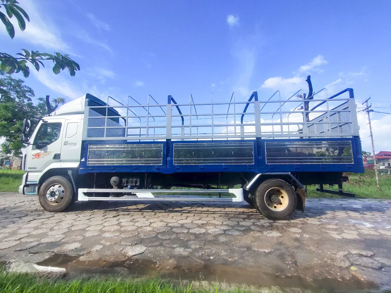 XE TẢI THÙNG CHENGLONG M3 4x2 170HP